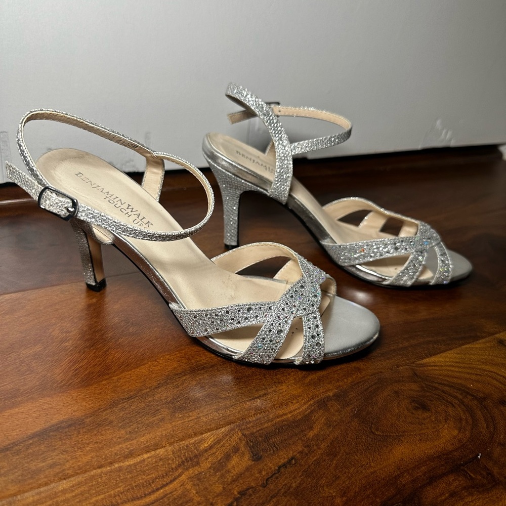 Benjamin Walk 2.5 inch silver heels- size 6.5